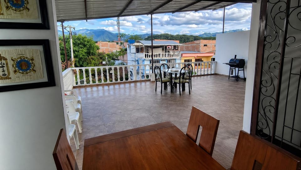 Apartamento Fresco con Terraza 3 piso-tipo loft Apartment in Huila, Colombia