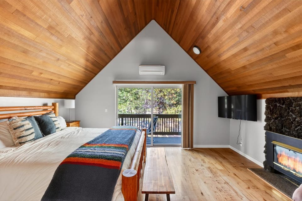 TV and multimedia, Bedroom, air conditioner