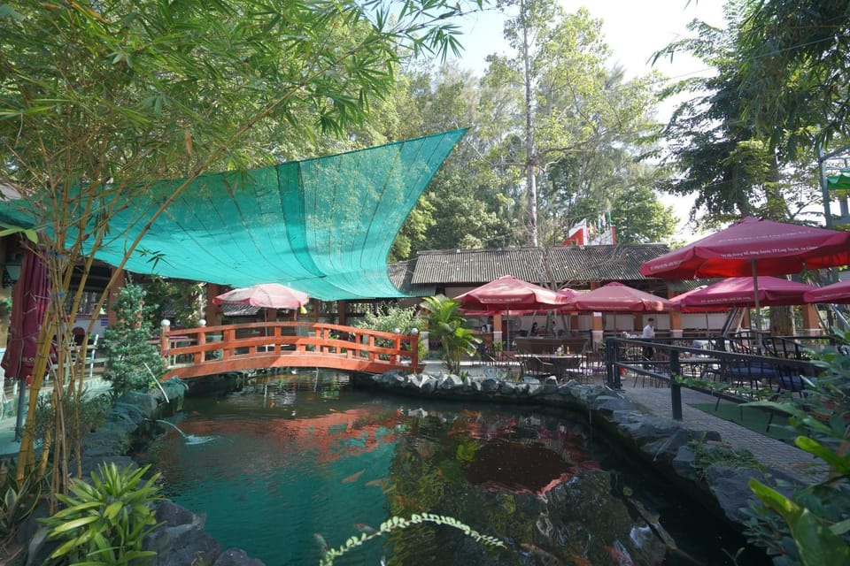 Property building, Restaurant/places to eat, Lake view