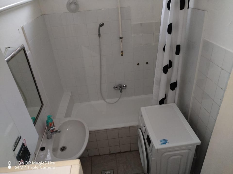 Grany's Retro Guesthouse near Budapest AirPort Apartment in Budapest