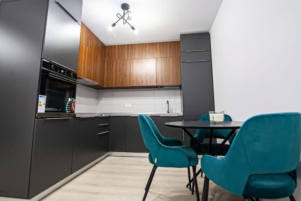 Kitchen or kitchenette, Dining area, pet friendly