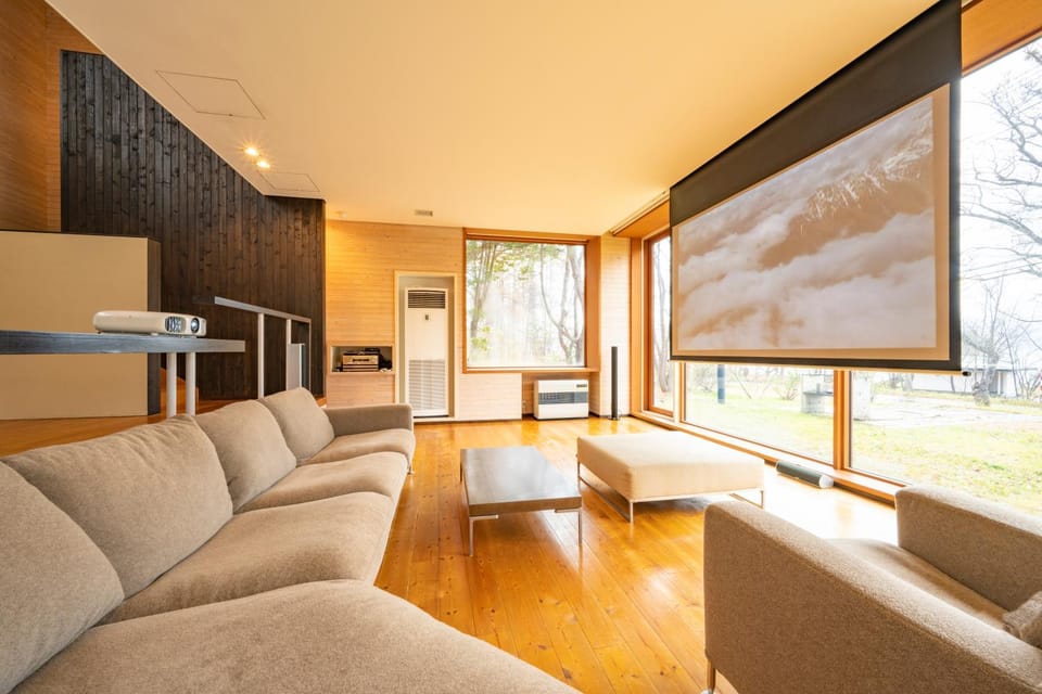 Communal lounge/ TV room, TV and multimedia