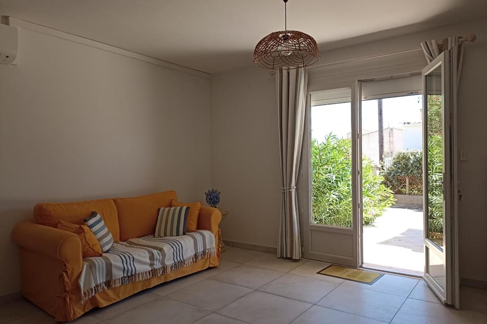Spacious apartment in the heart of Narbonne Plage Apartment in Narbonne