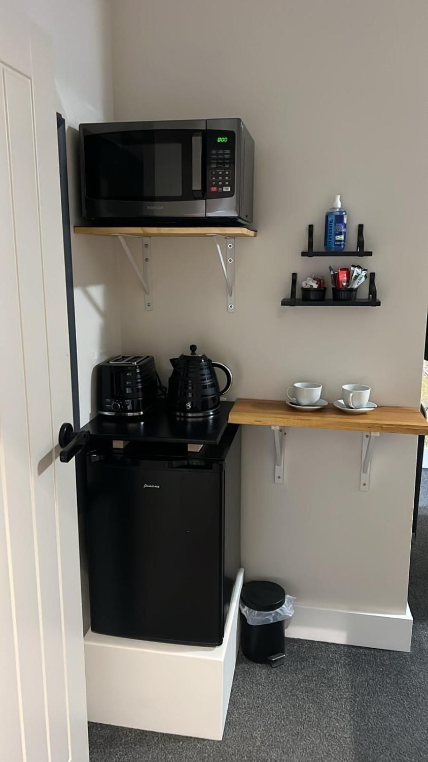 Coffee/tea facilities, Kitchen or kitchenette, Drinks, Non alcoholic drinks, microwave, minibar, toaster, kitchen