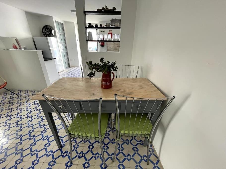 Puskin Suite Apartment in Setubal District