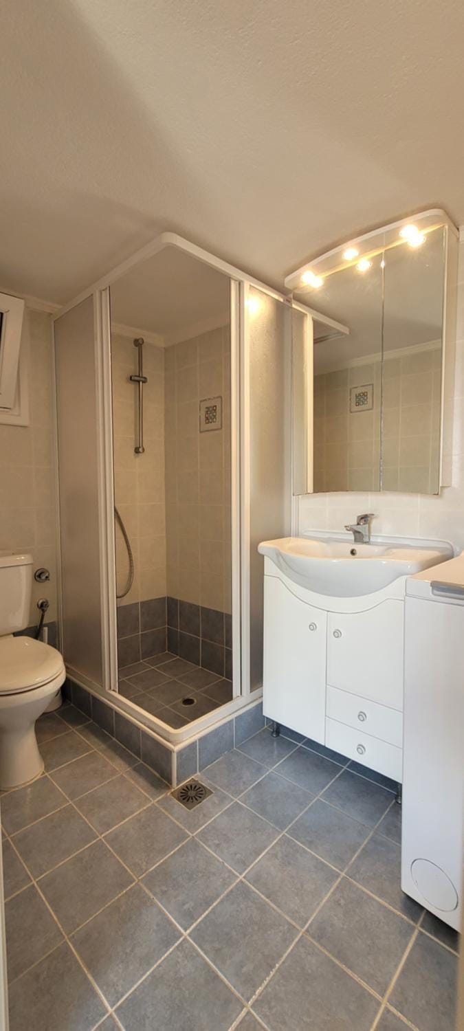 Toilet, Bathroom