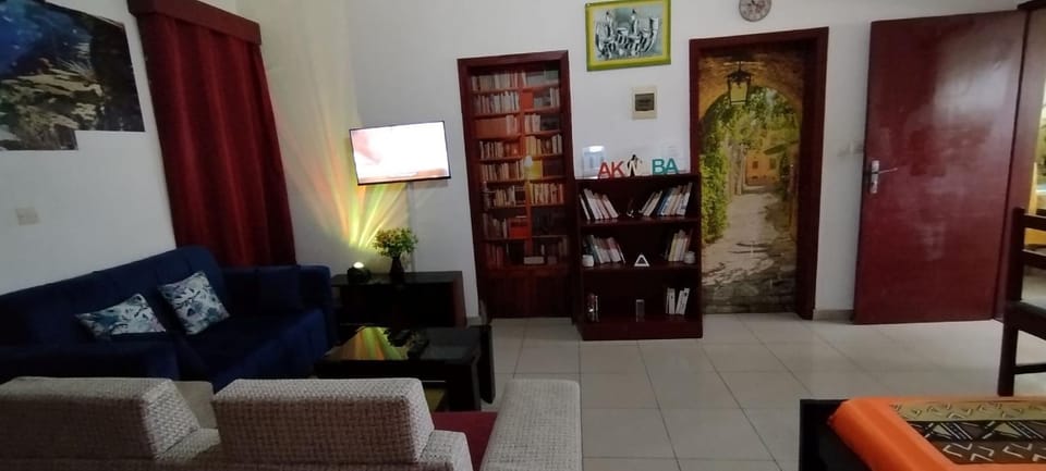 Communal lounge/ TV room, TV and multimedia, Living room
