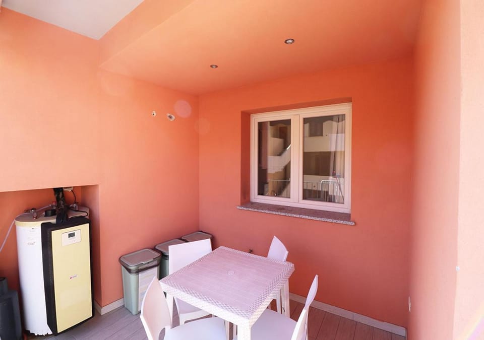 Balcony/Terrace, Dining area