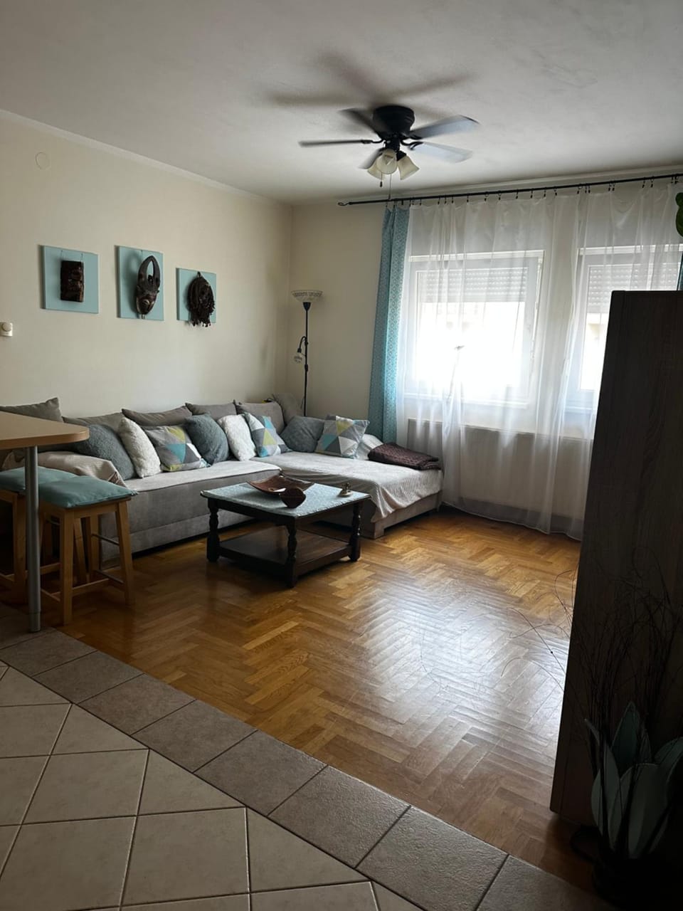 TV and multimedia, Living room, Seating area, fireplace