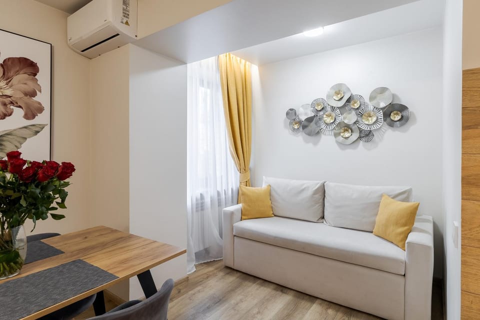 Living room, Seating area, air conditioner
