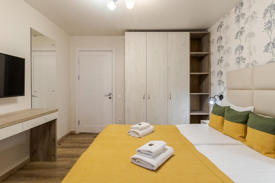 Bed, Bedroom, wardrobe