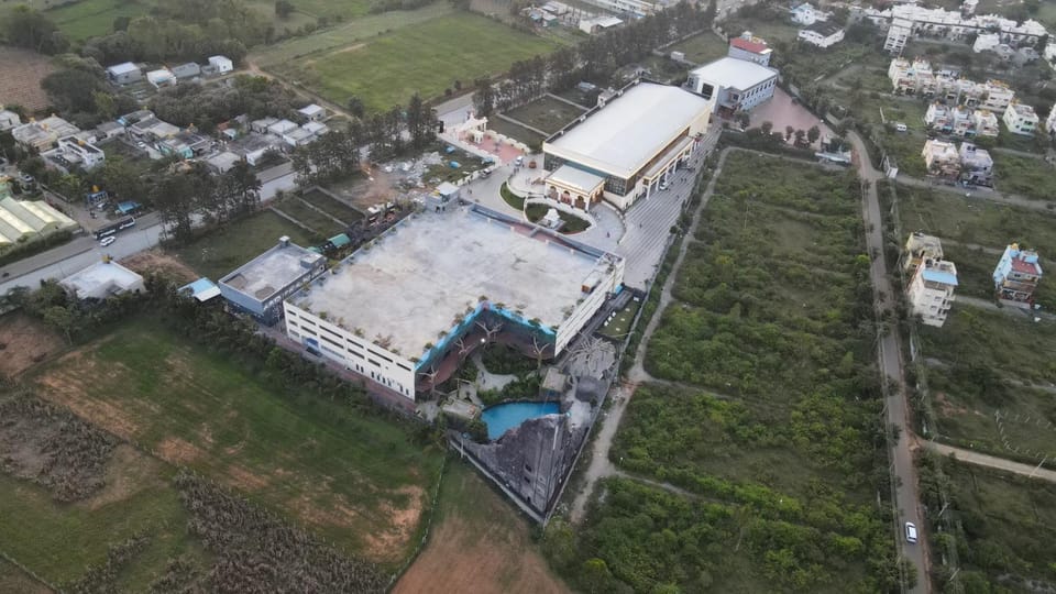 Property building, Bird's eye view