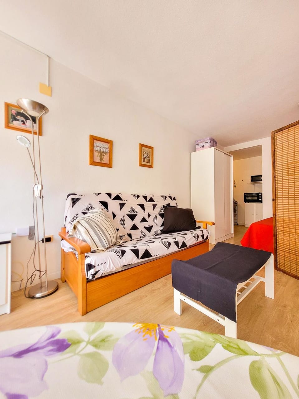 Living room, Seating area, wardrobe