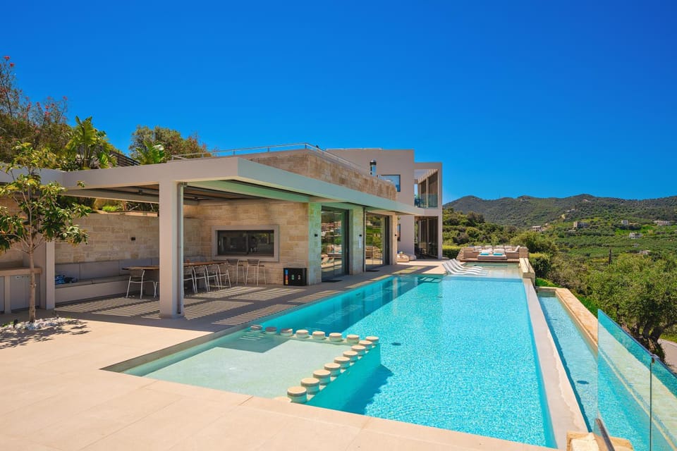 Property building, Swimming pool