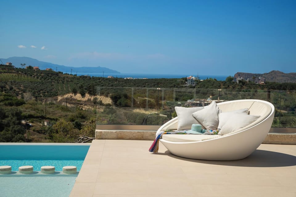 Seating area, Mountain view, Sea view, Swimming pool