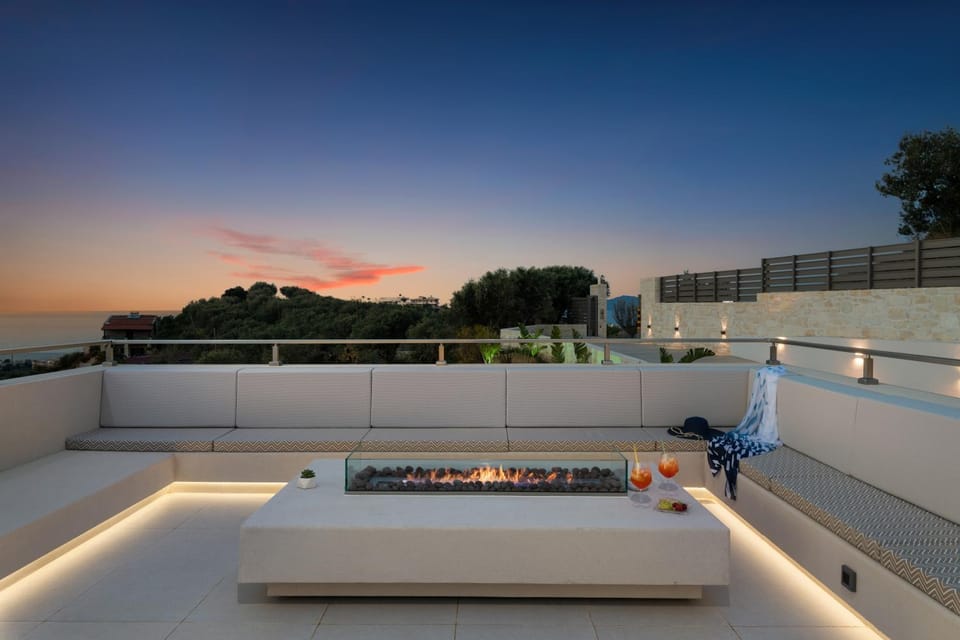 Seating area, Sea view, Sunset, flat iron