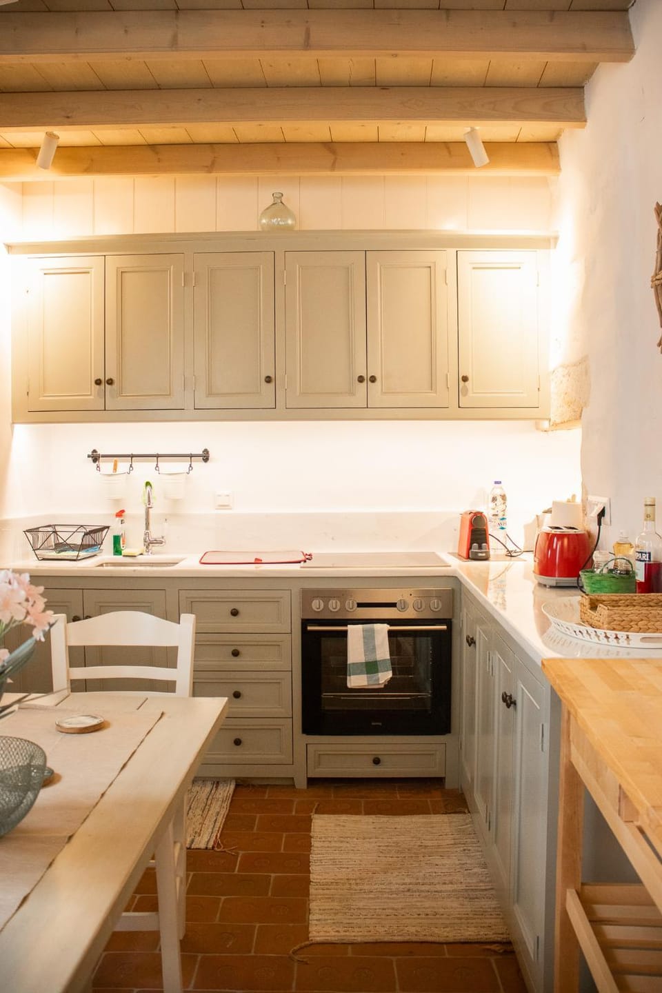 Kitchen or kitchenette, kitchen