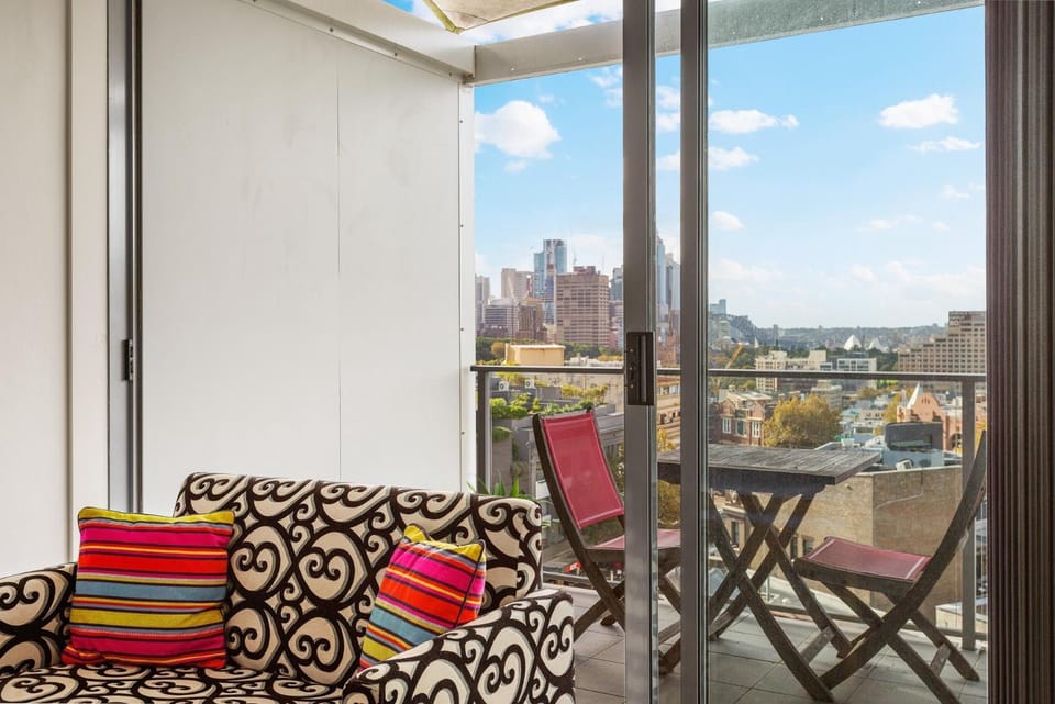 Cosy Studio with City Views Apartment in Surry Hills