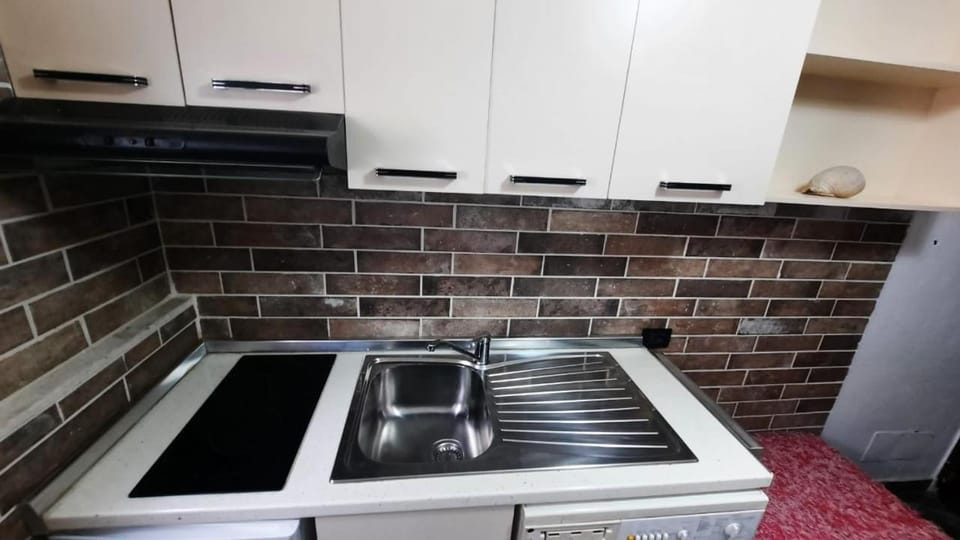 1-8 Lovely quite appartament Apartment in Tirana