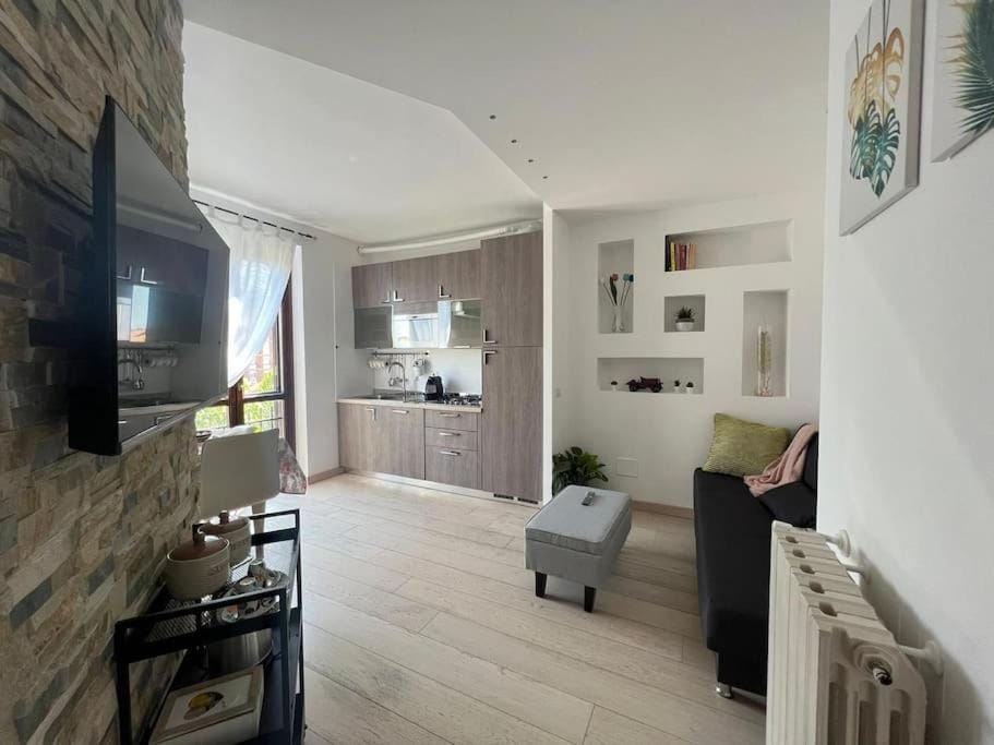 Diego's Apartment - Monza Park Apartment in Lombardy