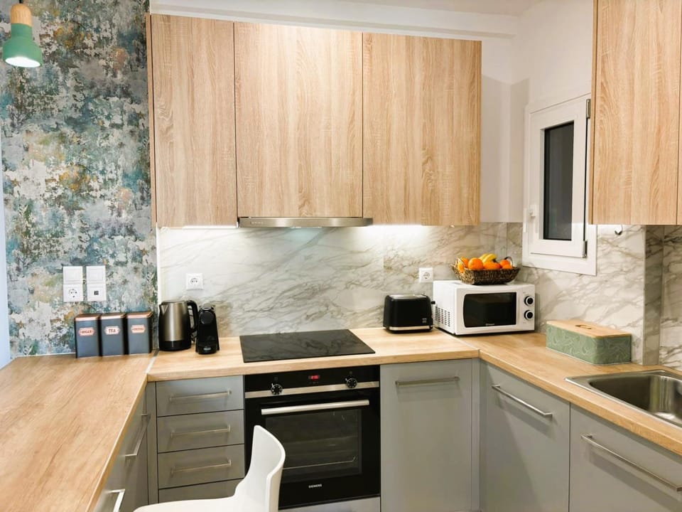 Coffee/tea facilities, Kitchen or kitchenette, hair dresser, minibar, pet friendly, stove, toaster