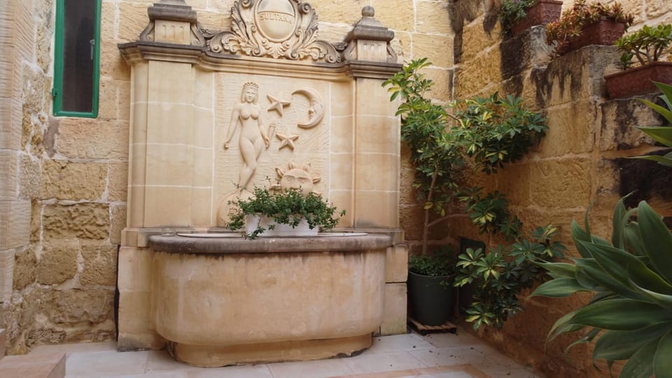 Inner courtyard view