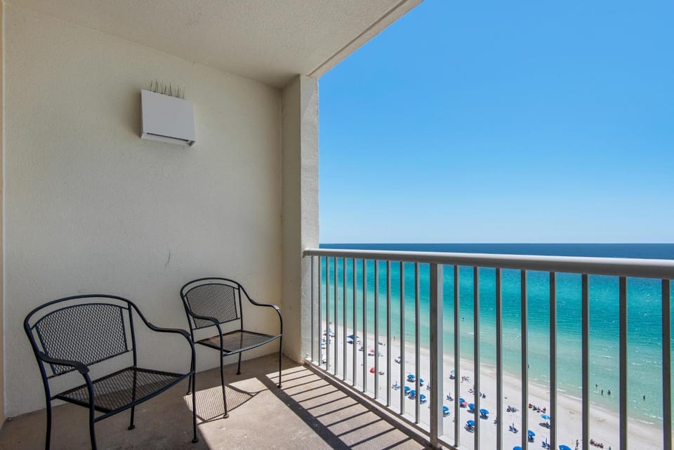 Majestic Beach Towers 1-1302 House in Long Beach