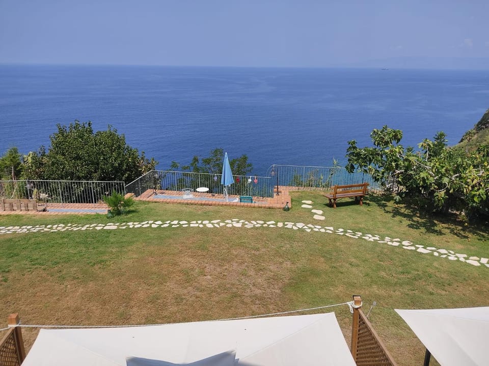Garden, Sea view