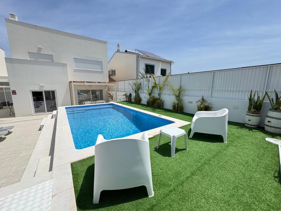 Garden, Swimming pool