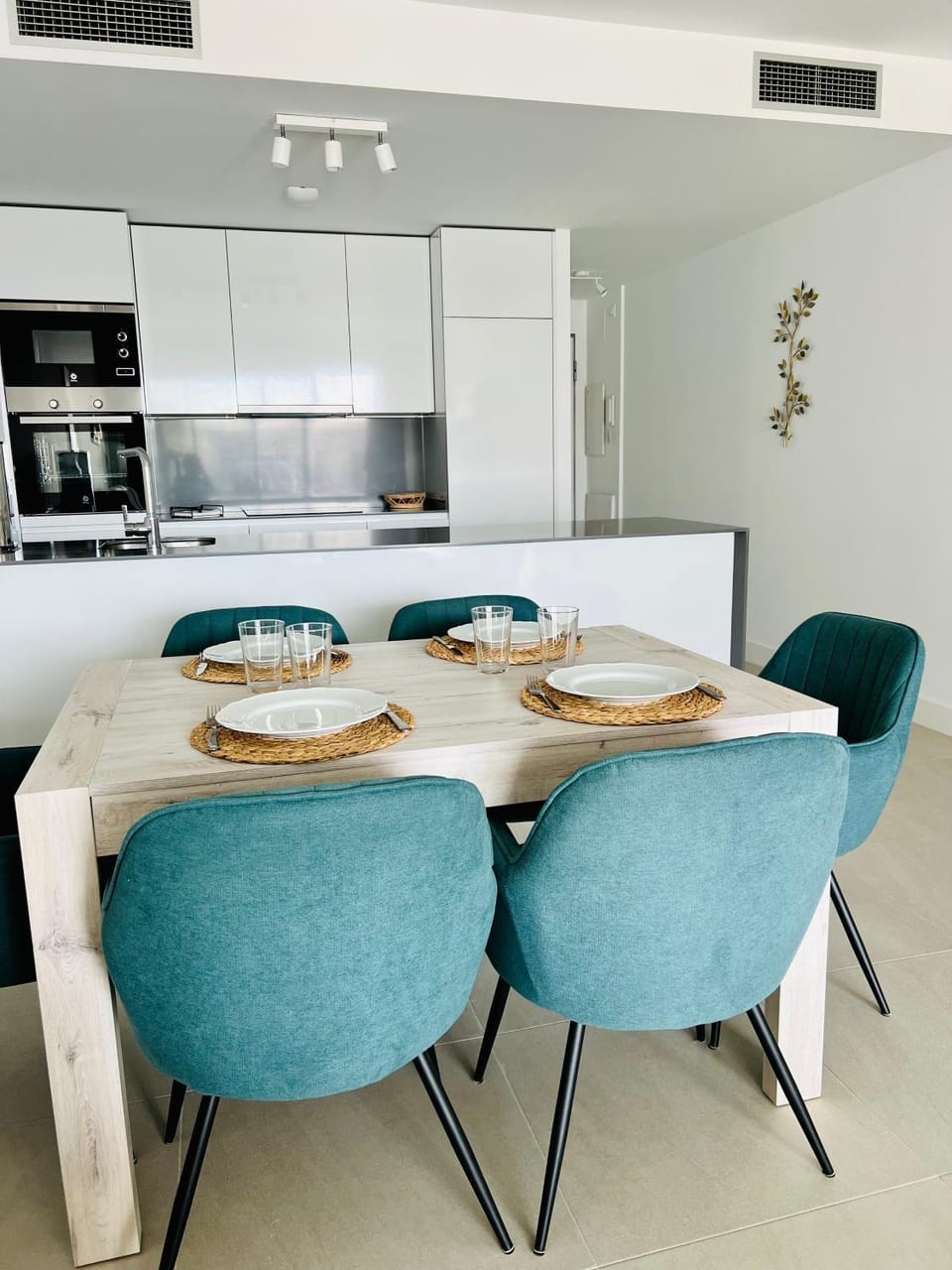 Logement moderne et cosy avec piscine, jacuzzi, salle de sport et billard Apartment in Costa del Sol