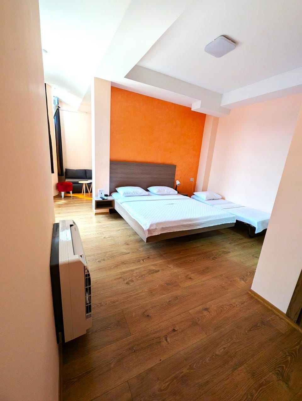 Bed, TV and multimedia, Photo of the whole room, Bedroom, internet, air conditioner