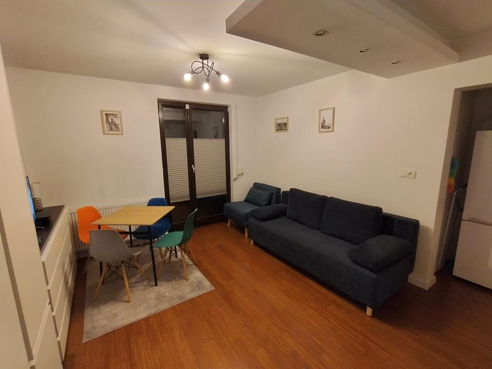 Bed, Living room, Seating area, Dining area, cot