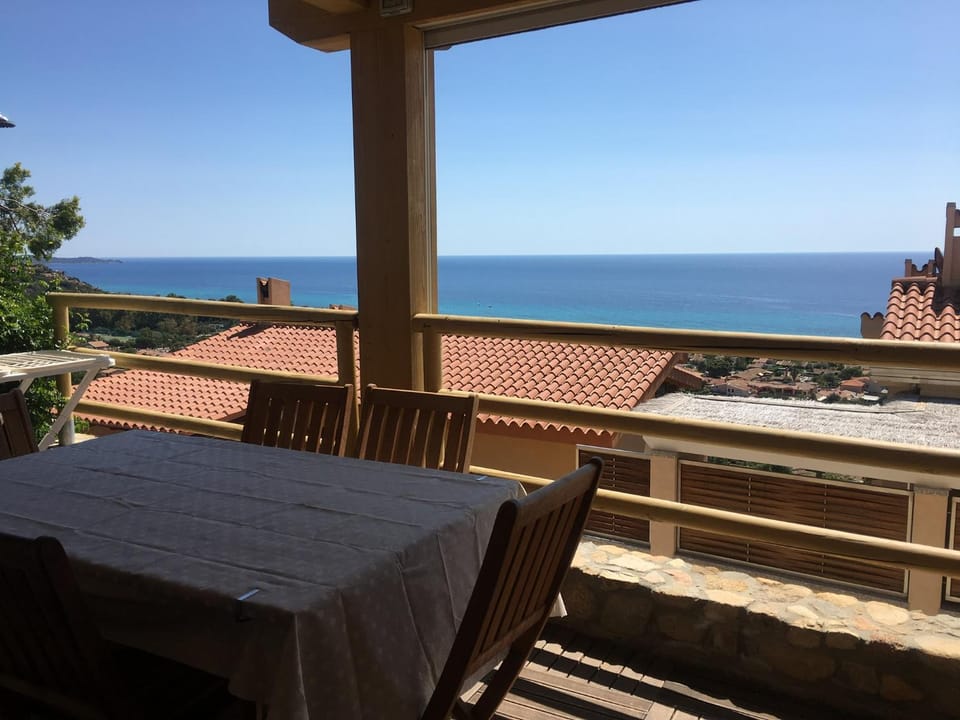 Balcony/Terrace, Dining area
