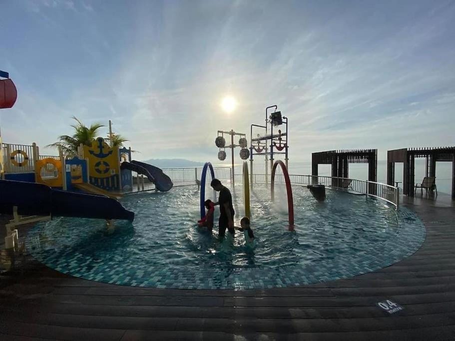 Love De Sea 4pax 850sf 2R2B Imperium Residence Apartment in Pahang, Malaysia