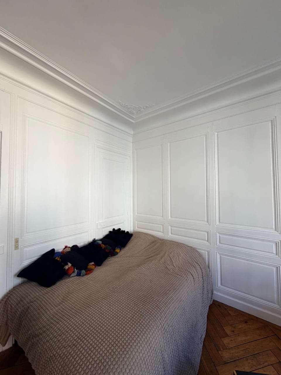 Bed, Photo of the whole room