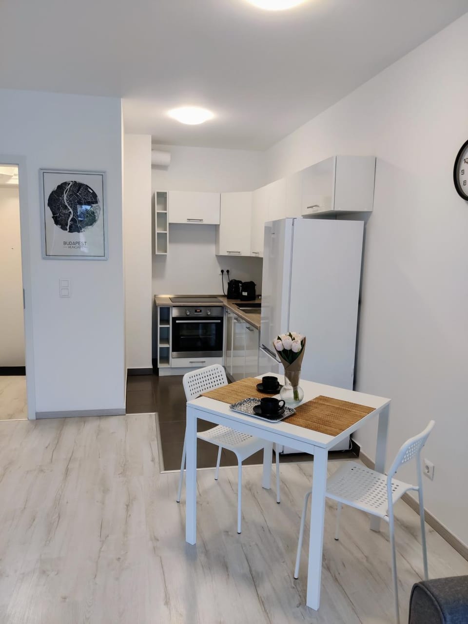 Kitchen or kitchenette, Living room, kitchen