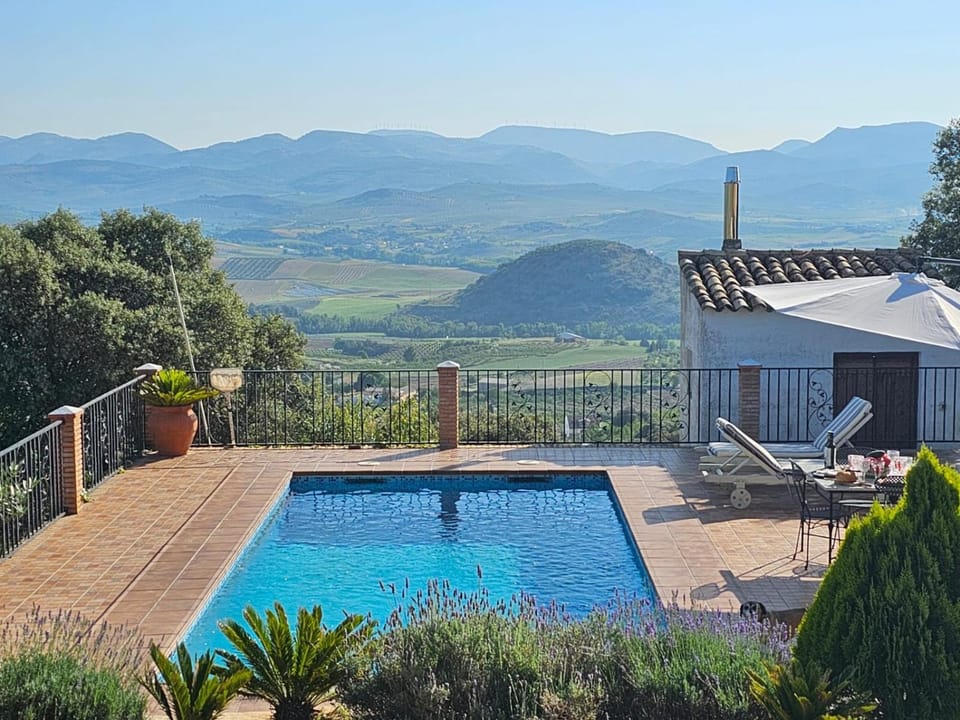 Day, Natural landscape, Mountain view, Pool view, Swimming pool