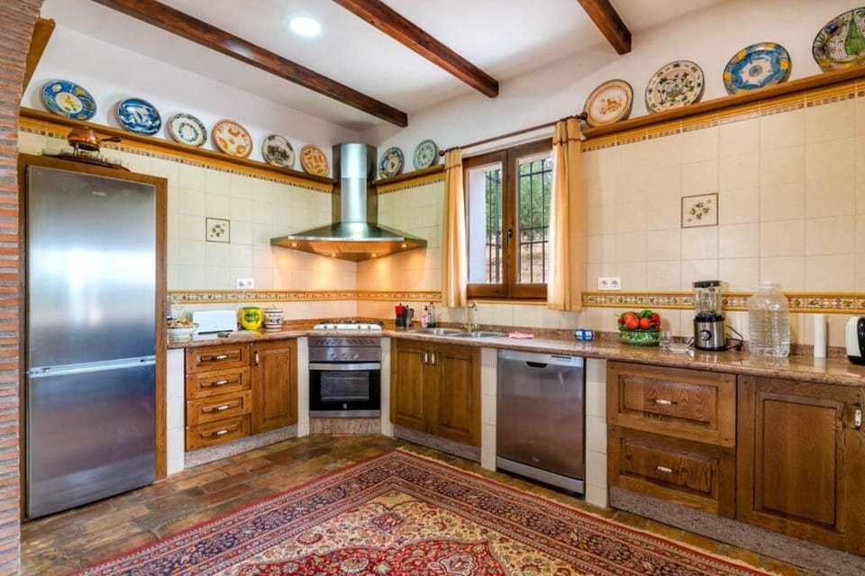 Villa San Nicolas - private, tranquil, relaxing.. Villa in Andalusia