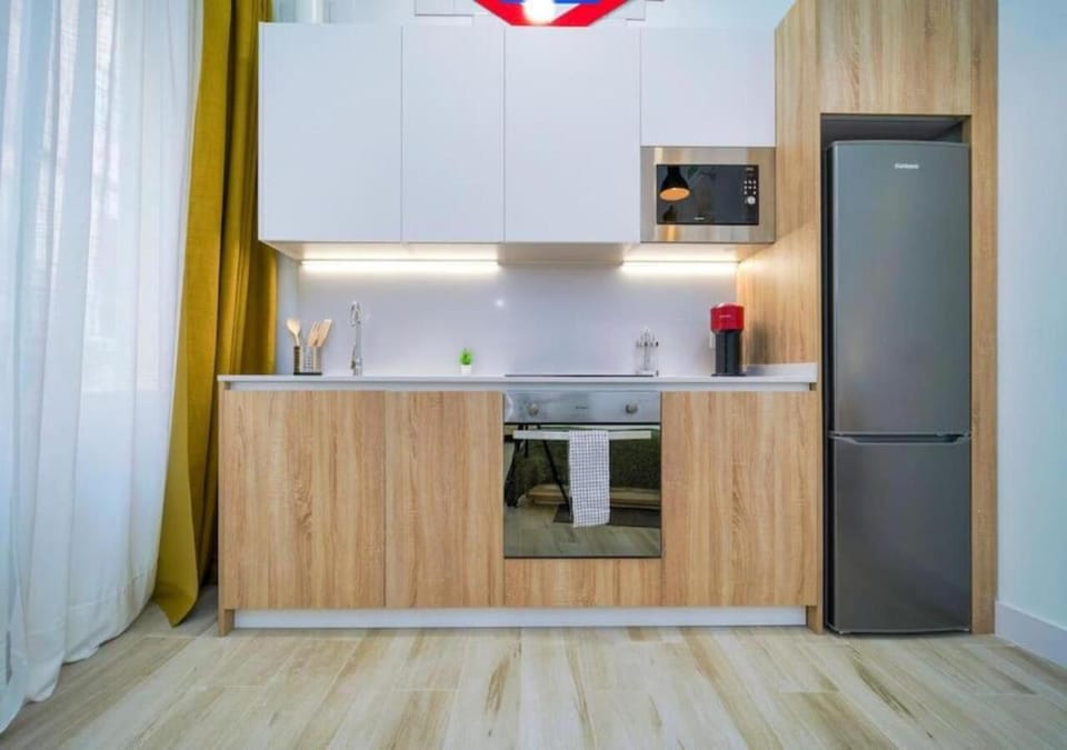 Kitchen or kitchenette, minibar, pet friendly, stove