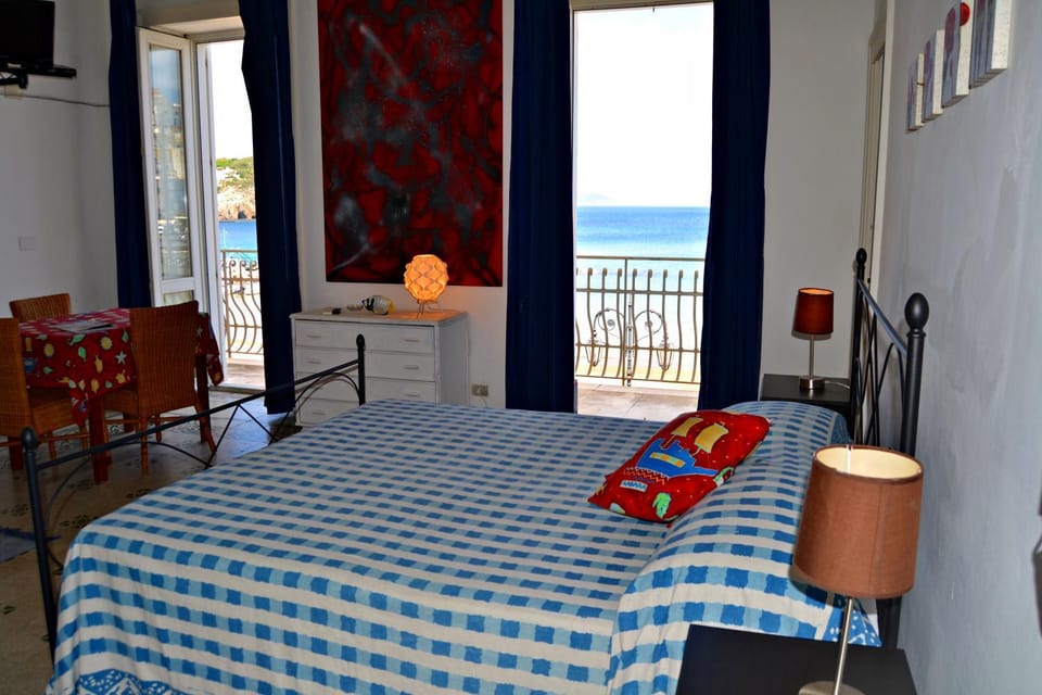 Bed, View (from property/room), Bedroom, Sea view