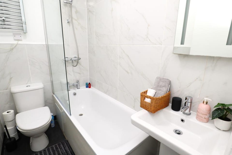 Toilet, Bathroom, Bath