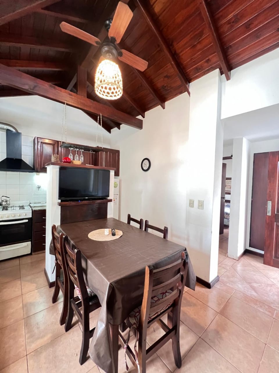Kitchen or kitchenette, Living room, fireplace