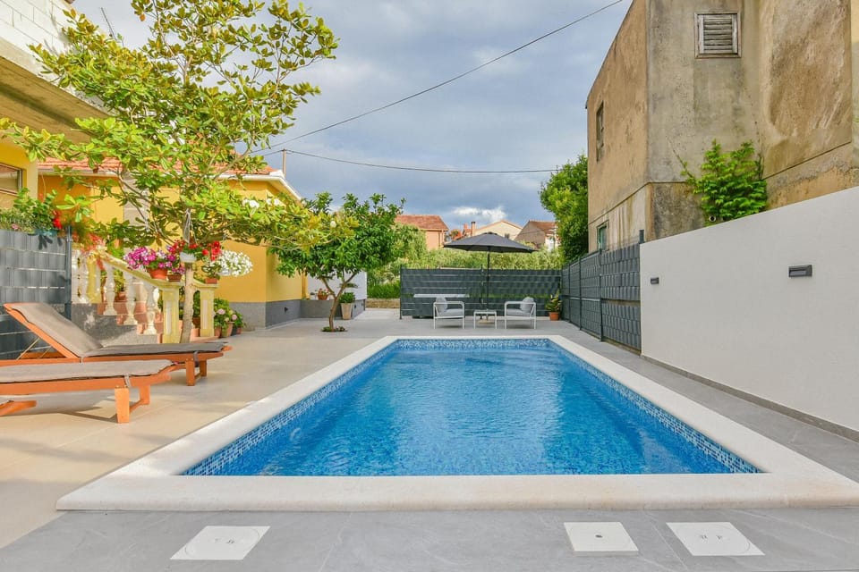 Holiday homEna with a heated pool House in Šibenik-Knin County, Croatia