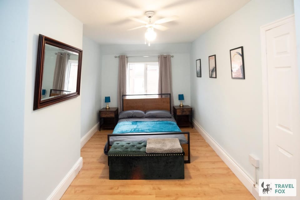 Bed, Bedroom