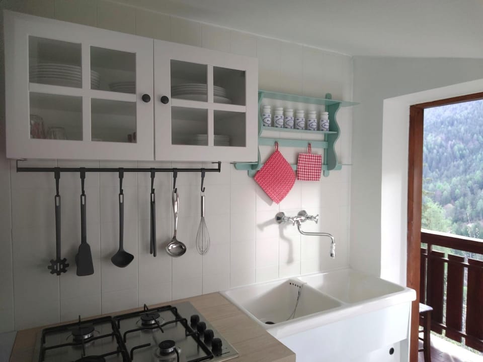 Natural landscape, Kitchen or kitchenette, Mountain view