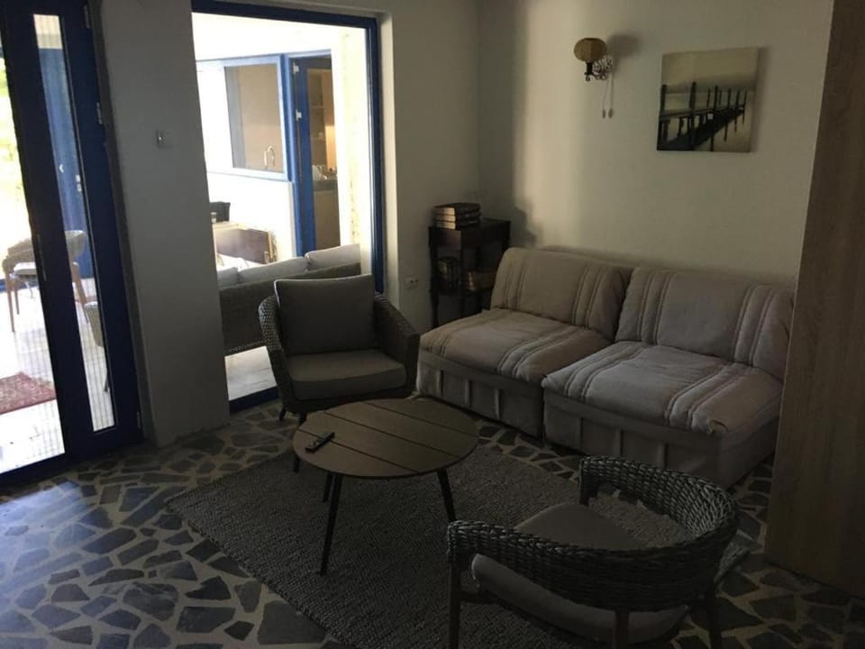 Mediterranean Beach House House in Budva Municipality