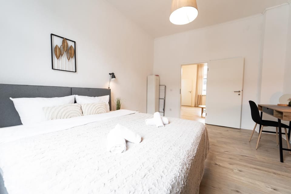 Bed, Photo of the whole room, Bedroom, towels, wardrobe