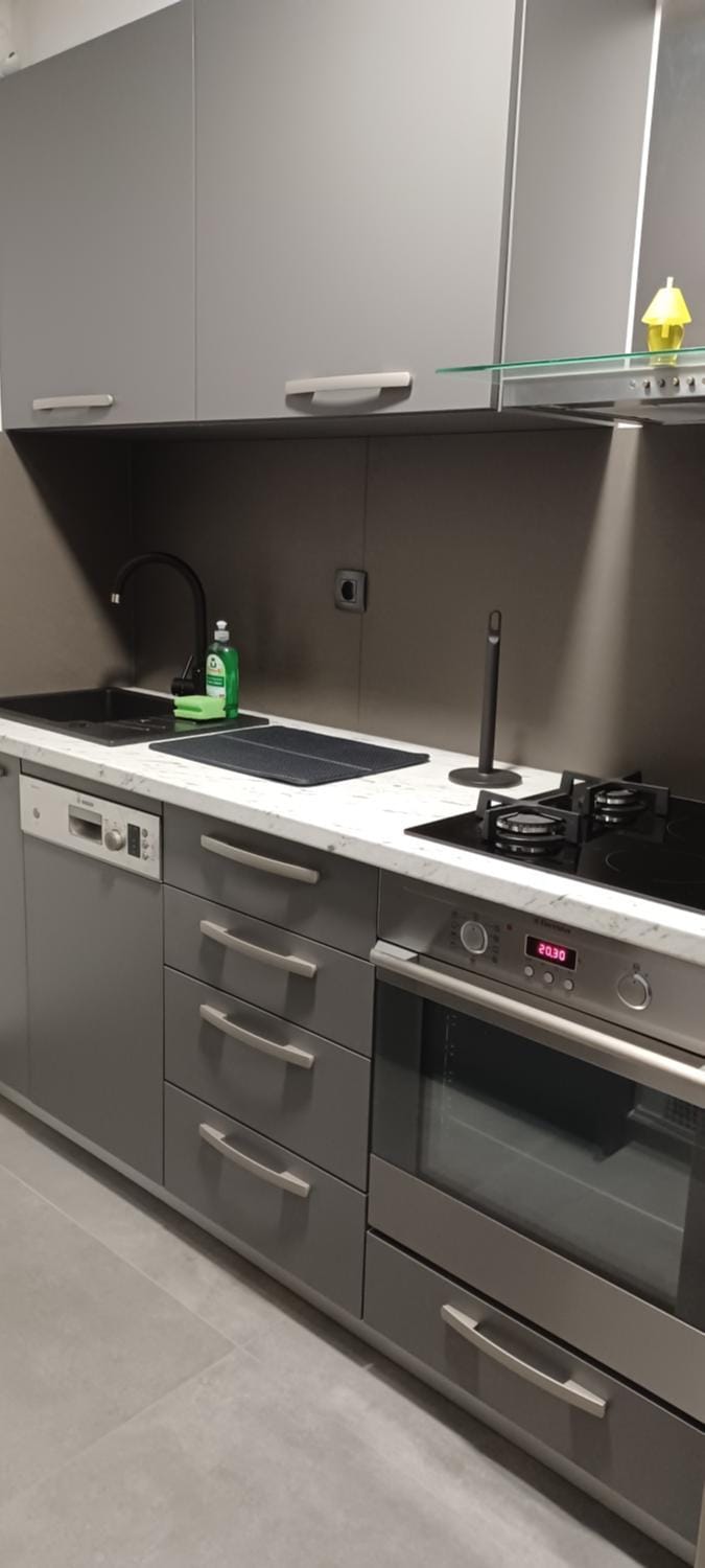 Kitchen or kitchenette, pet friendly, stove