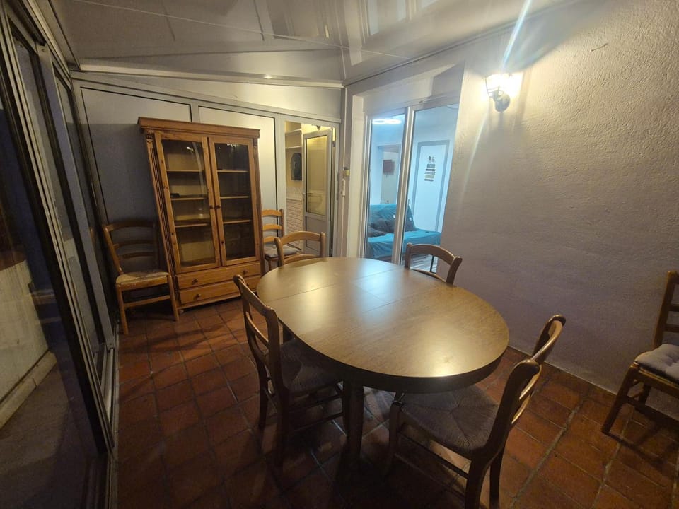 Appartement classé 2 étoiles, 2 chambres, rénové, climatisé Apartment in Alt Empordà