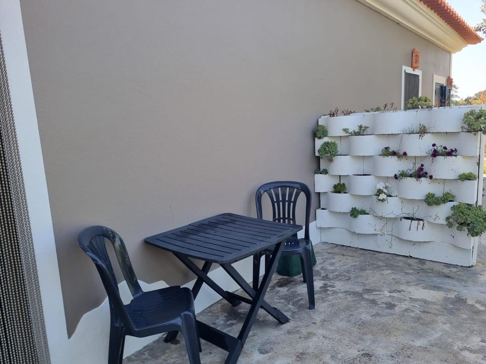Patio, Off site